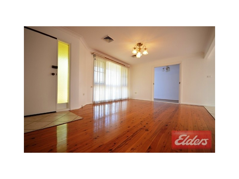 7 Greenmeadows Crescent, Toongabbie NSW 2146