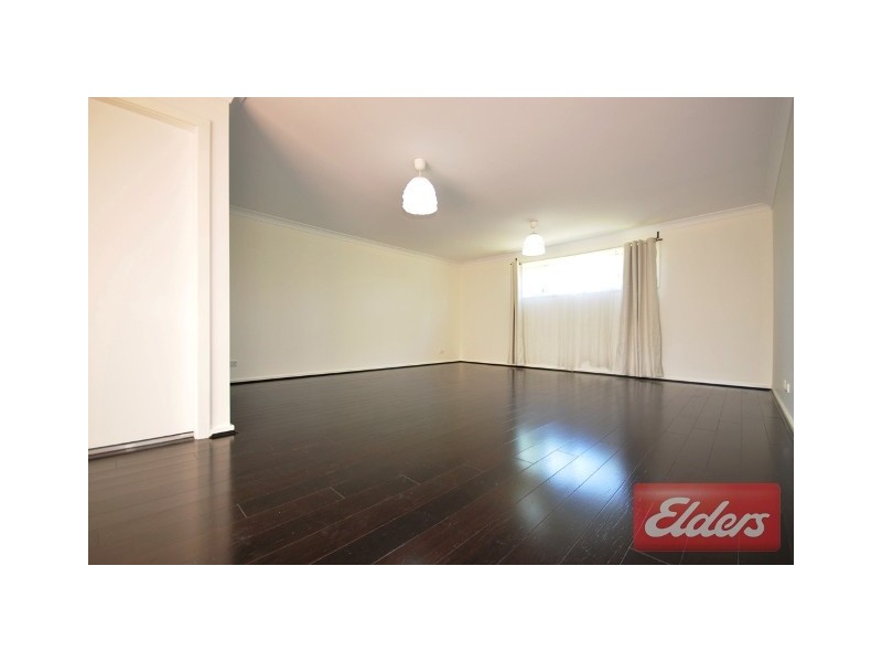 7 Greenmeadows Crescent, Toongabbie NSW 2146