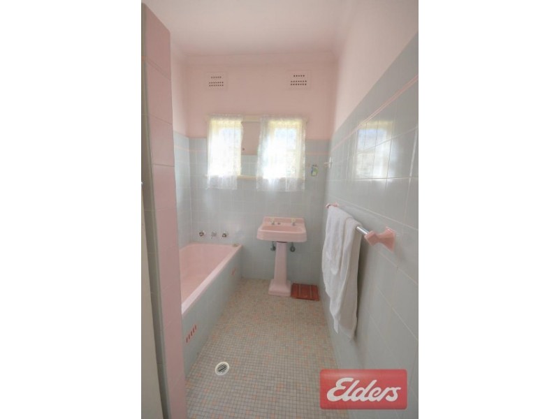 24 Toongabbie Road, Toongabbie NSW 2146