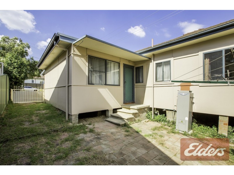 84 Fitzwilliam Road, Toongabbie NSW 2146