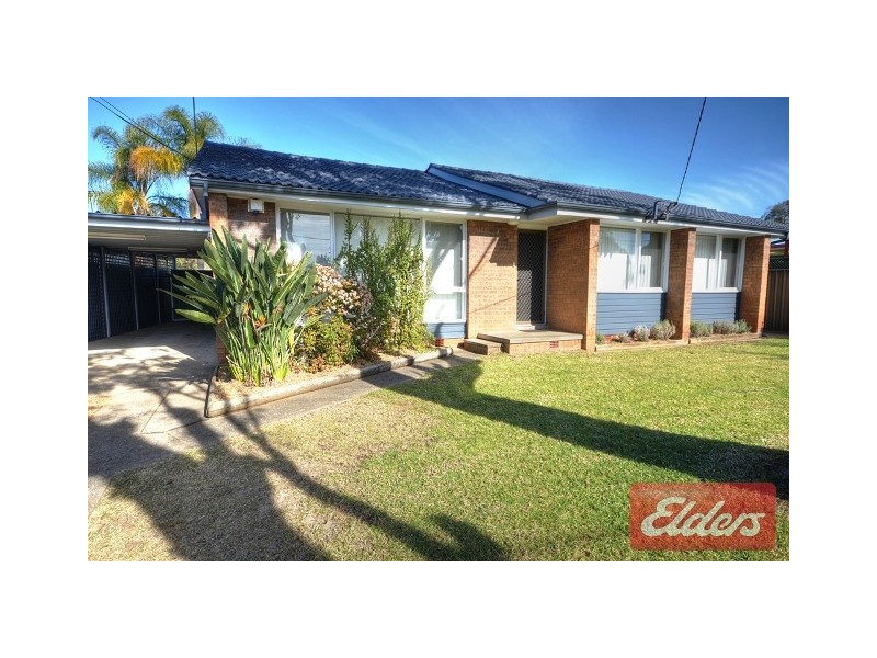 52 Tucks Rd, Toongabbie NSW 2146