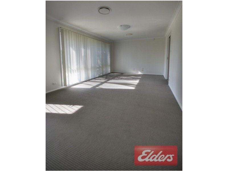 52 Tucks Rd, Toongabbie NSW 2146