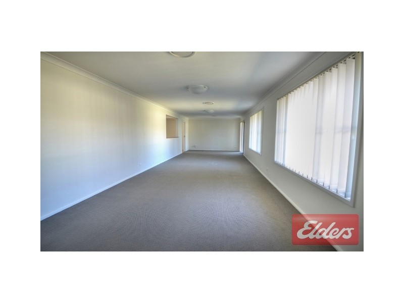 52 Tucks Rd, Toongabbie NSW 2146