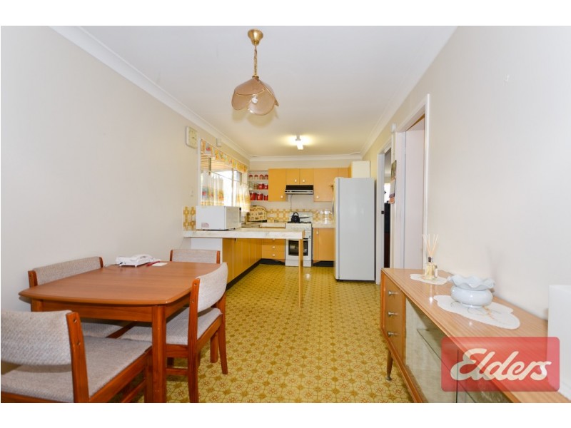 18 Tucks Road, Toongabbie NSW 2146