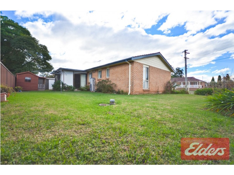 18 Tucks Road, Toongabbie NSW 2146