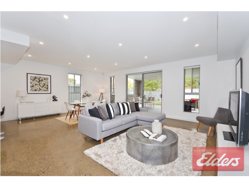 2/5 Oval Street, Old Toongabbie NSW 2146