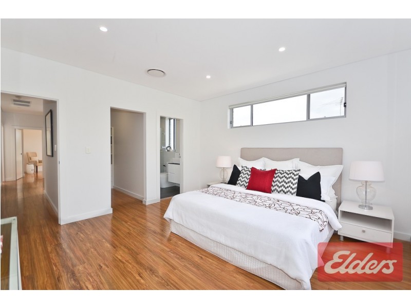 2/5 Oval Street, Old Toongabbie NSW 2146