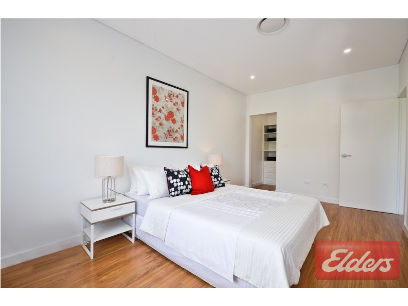 2/5 Oval Street, Old Toongabbie NSW 2146