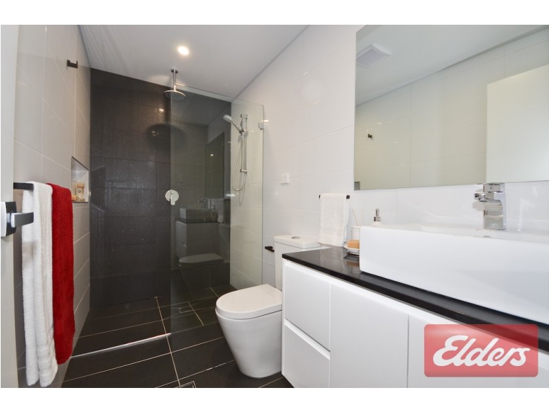 2/5 Oval Street, Old Toongabbie NSW 2146