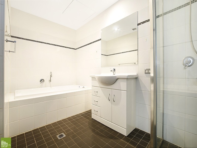 2/313 Crown Street, Wollongong NSW 2500