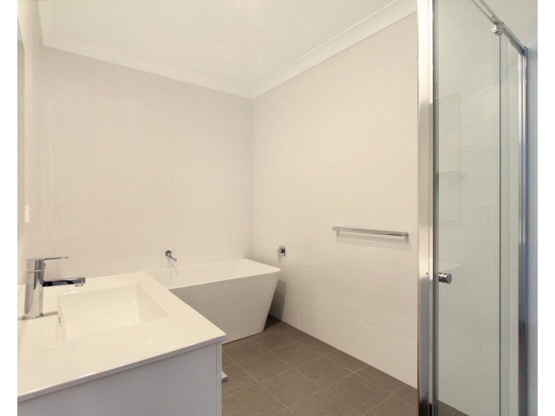 1/21 Elizabeth Circuit, Flinders NSW 2529