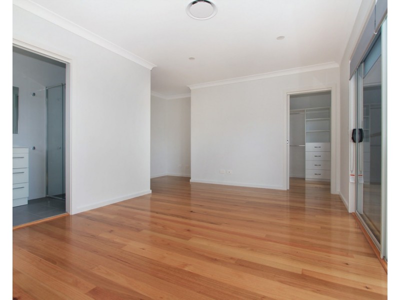 1/21 Elizabeth Circuit, Flinders NSW 2529