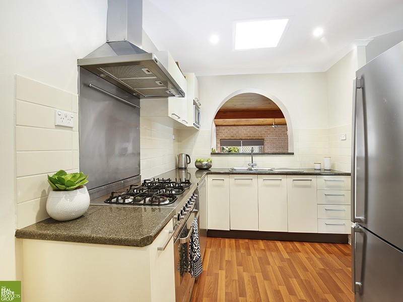 12 Hopman Crescent, Berkeley NSW 2506