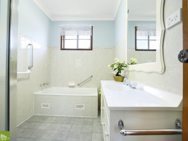 1/5 Robert Street, Corrimal NSW 2518