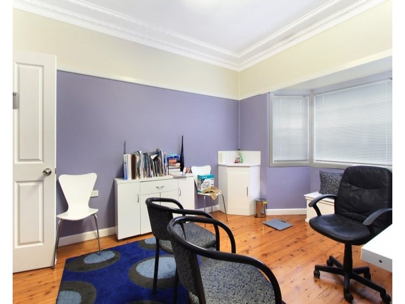 42 Baan Baan Street, Dapto NSW 2530