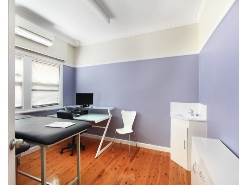 42 Baan Baan Street, Dapto NSW 2530