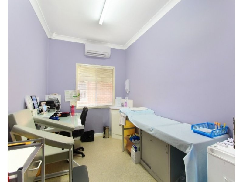 42 Baan Baan Street, Dapto NSW 2530