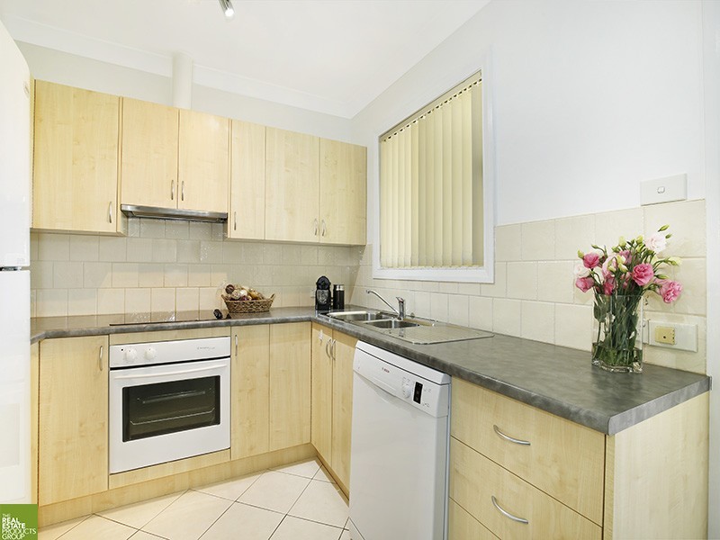 41 Southampton Street, Berkeley NSW 2506