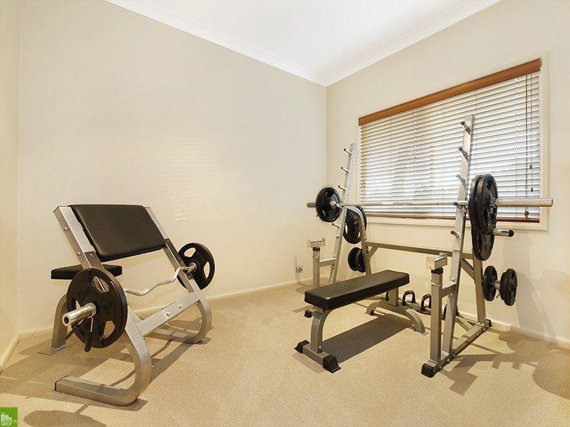 18 Stanley Avenue, Farmborough Heights NSW 2526