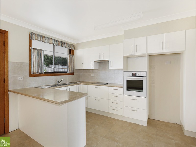 107 Cummins Street, Unanderra NSW 2526