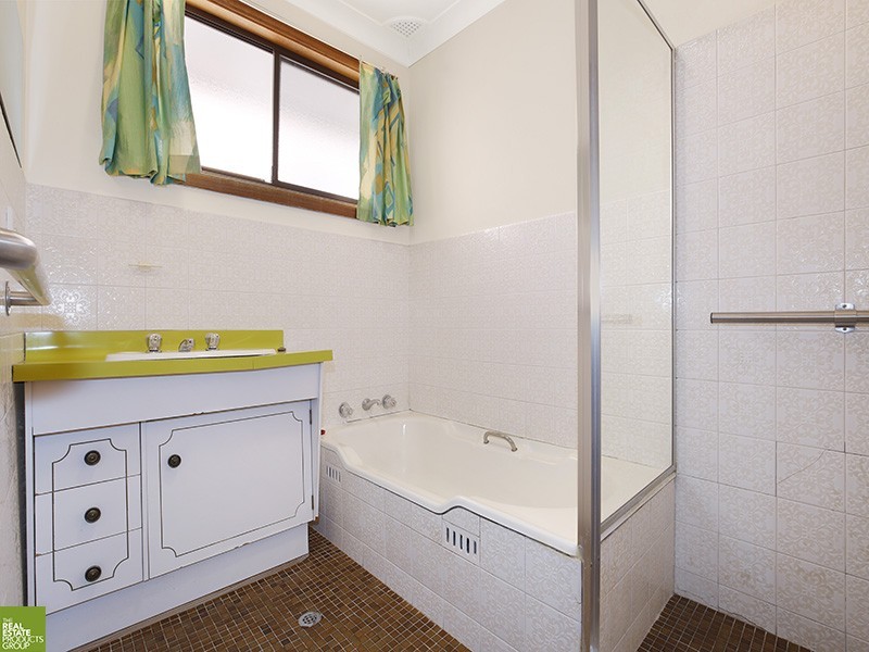 107 Cummins Street, Unanderra NSW 2526