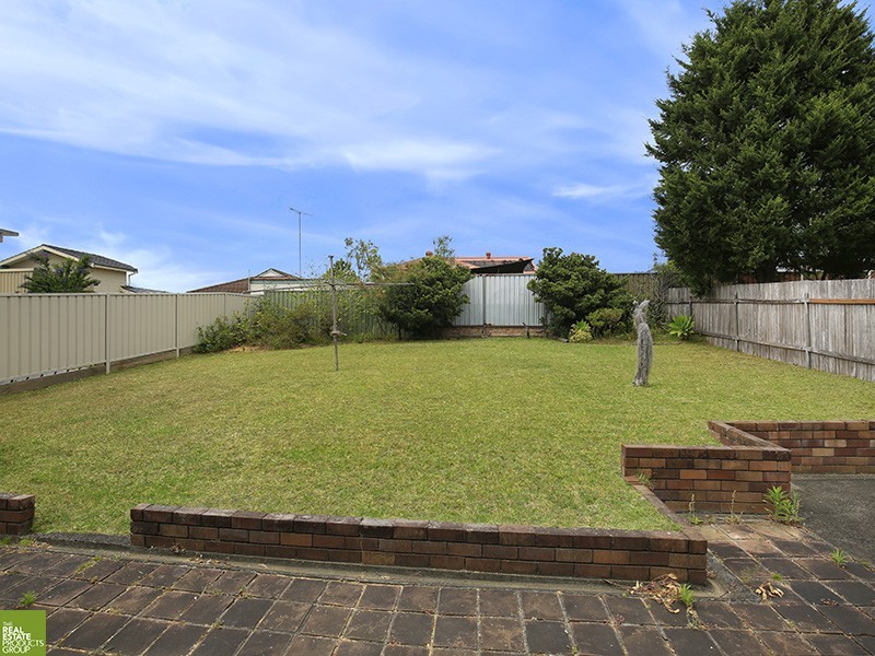 107 Cummins Street, Unanderra NSW 2526