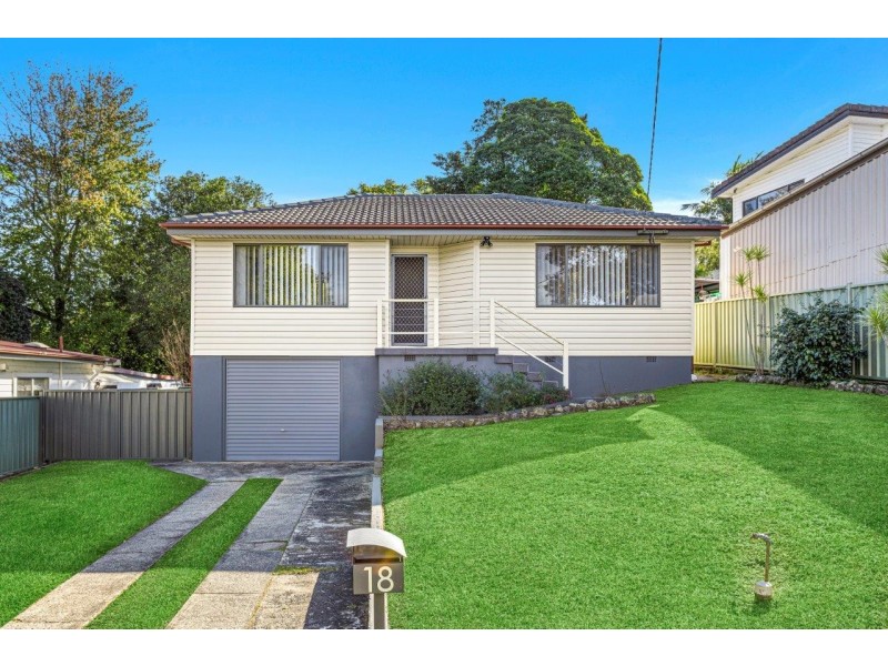 18 Beveles Avenue, Unanderra NSW 2526