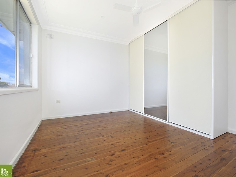 4 Gerard Ave, Farmborough Heights NSW 2526