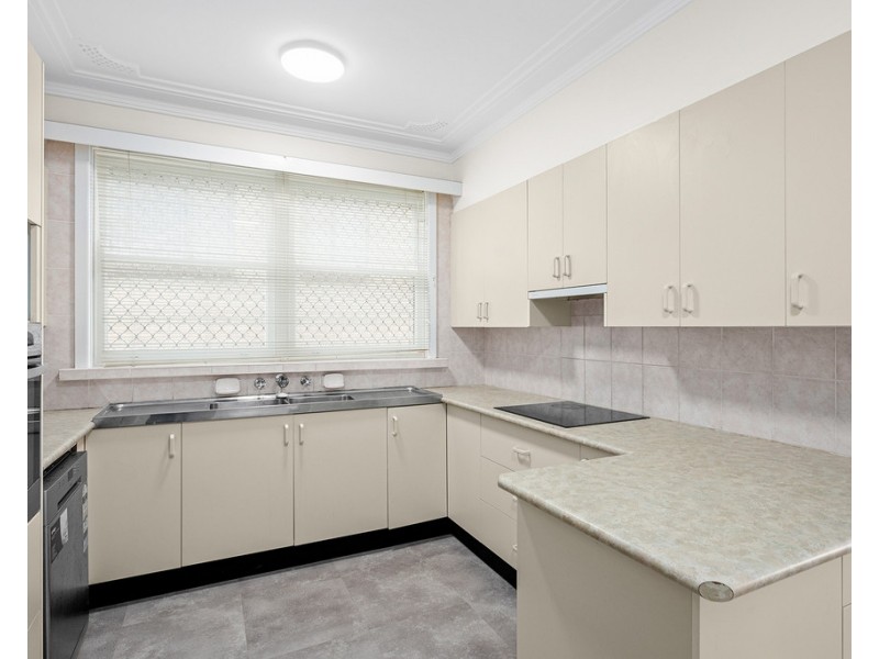 28 Mckenzie Avenue, Wollongong NSW 2500