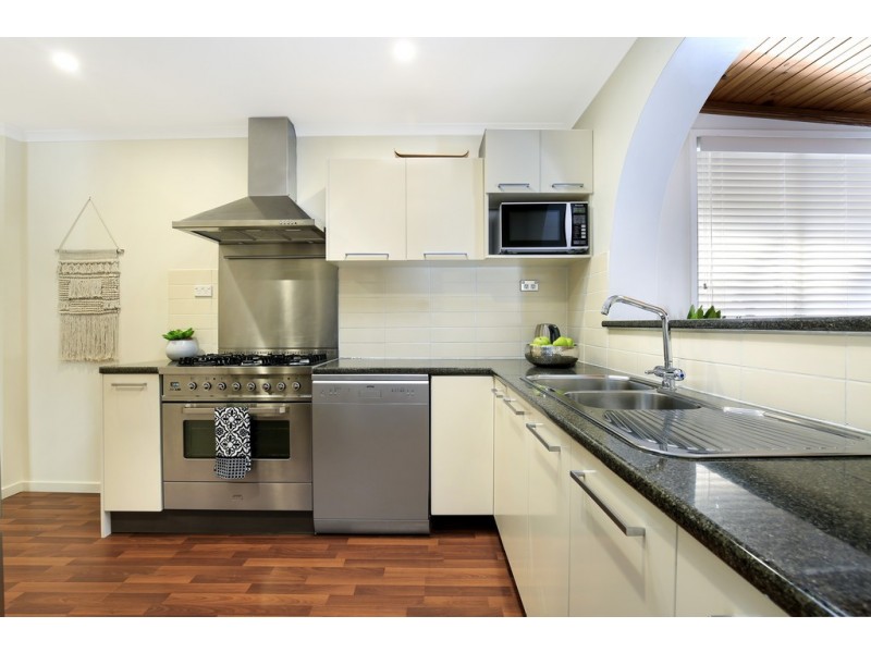 12 Hopman Crescent, Berkeley NSW 2506