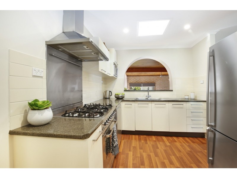 12 Hopman Crescent, Berkeley NSW 2506