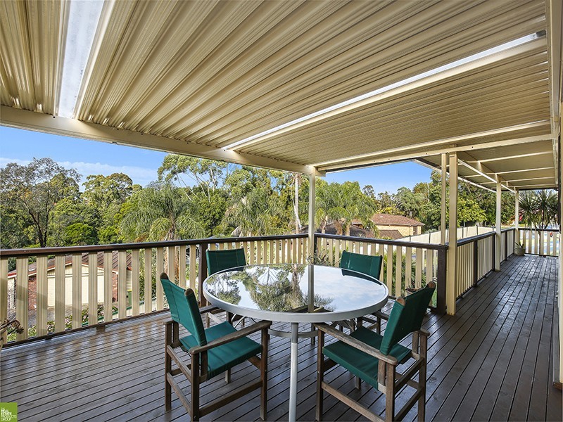 1 Coral Crescent, Unanderra NSW 2526