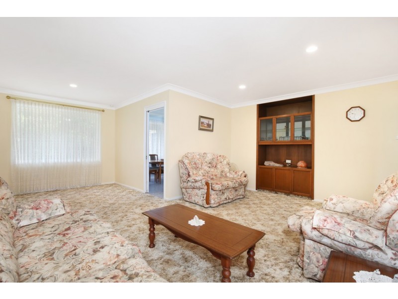 53 Staff Road, Unanderra NSW 2526