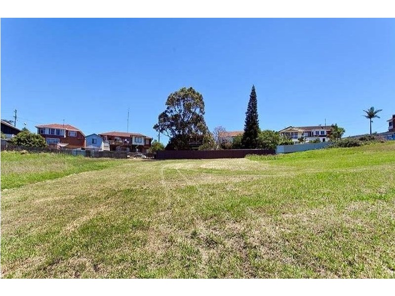 16 Hingston Close, Lake Heights NSW 2502