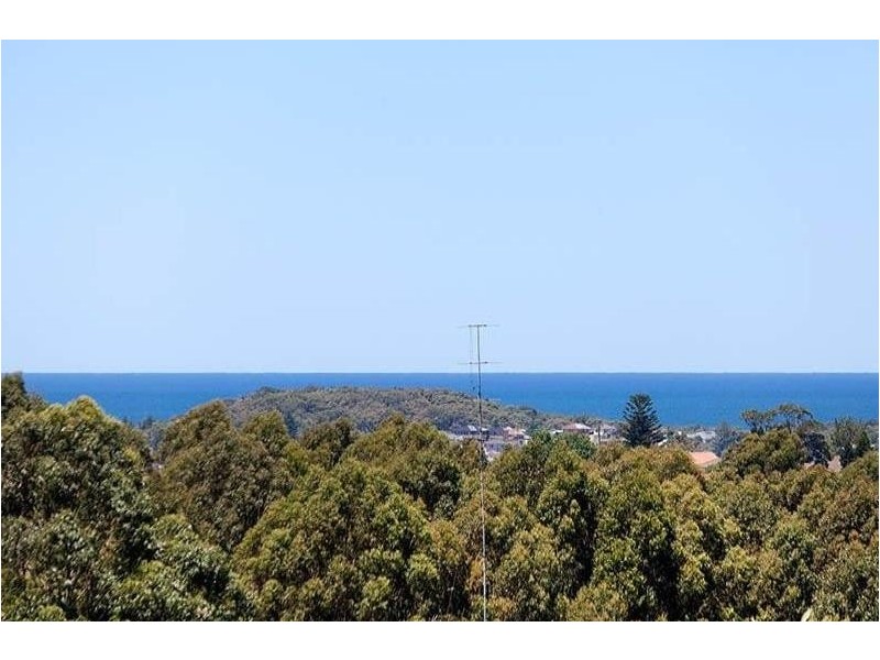 16 Hingston Close, Lake Heights NSW 2502
