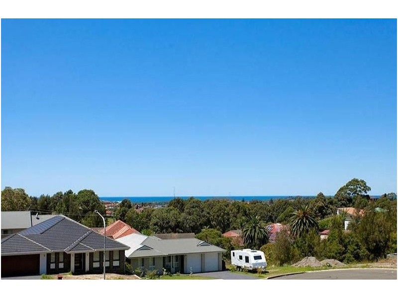 16 Hingston Close, Lake Heights NSW 2502
