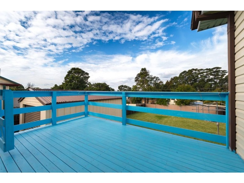 31 Tresnan Street, Unanderra NSW 2526