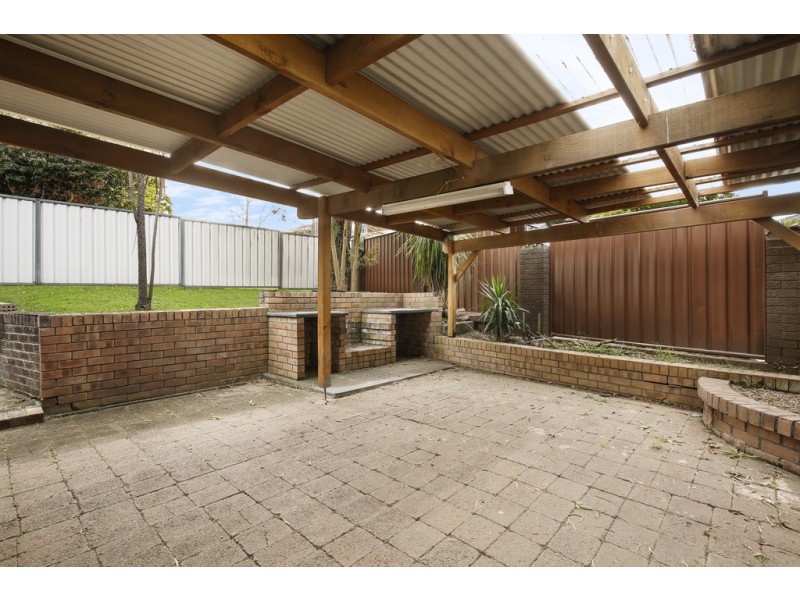 25 Coral Crescent, Unanderra NSW 2526