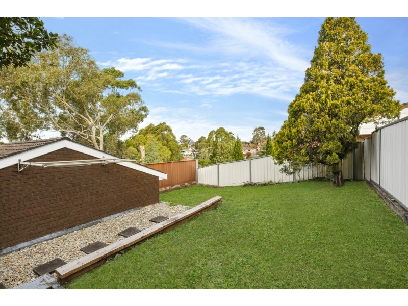 25 Coral Crescent, Unanderra NSW 2526