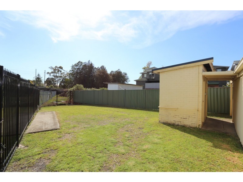 215 Princes Highway, Albion Park Rail NSW 2527