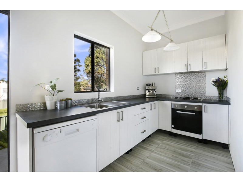 3/22 The Avenue, Corrimal NSW 2518