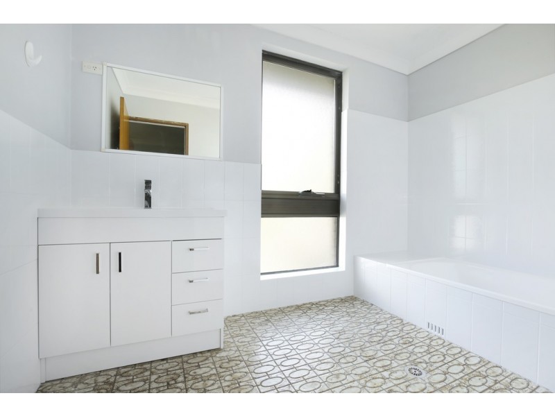 3/22 The Avenue, Corrimal NSW 2518