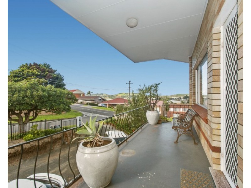 3/12 Adams Avenue, Unanderra NSW 2526