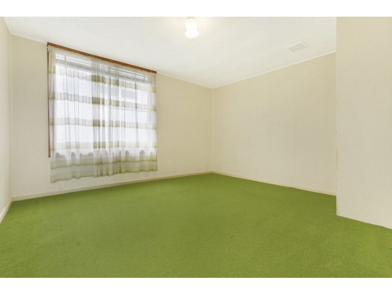 18 Stratford Road, Unanderra NSW 2526