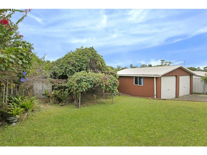 18 Stratford Road, Unanderra NSW 2526