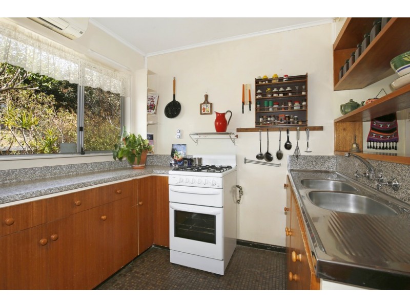 60 Waples Road, Unanderra NSW 2526