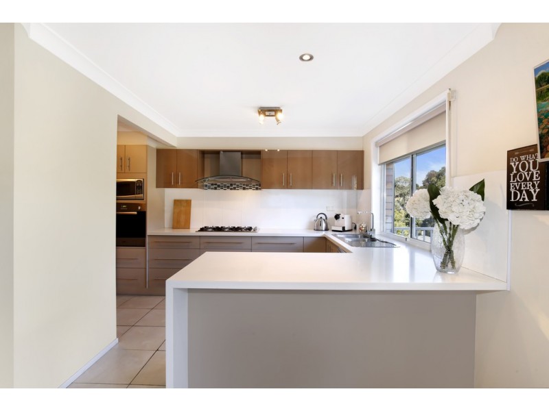 28 Poplar Avenue, Unanderra NSW 2526