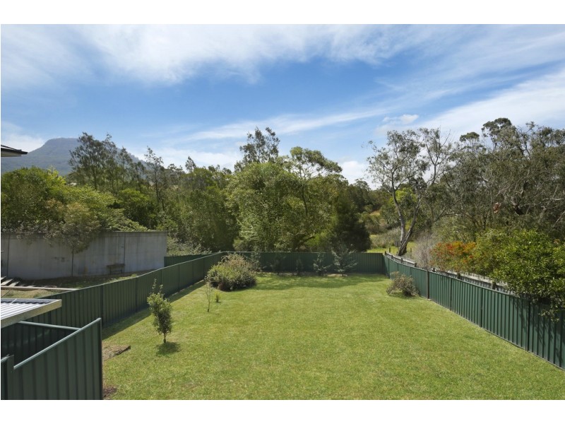 4 Phillips Avenue, West Wollongong NSW 2500