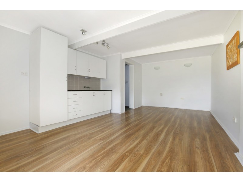 4 Phillips Avenue, West Wollongong NSW 2500