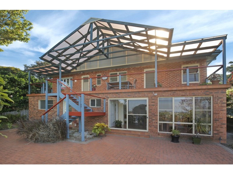 2 Balmer Crescent, Woonona NSW 2517